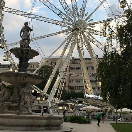 Corso * Budapest